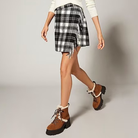 Antonio Melani Georgie Brushed Plaid Fringe Wrap Front Mini A-Line Skirt Size 10 - Picture 3 of 16
